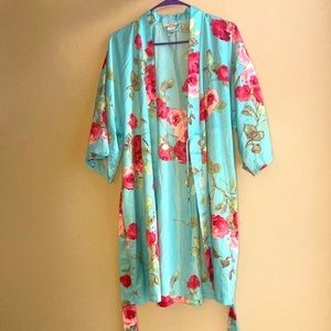 Light Blue Kimono Style Robe with Pink Roses